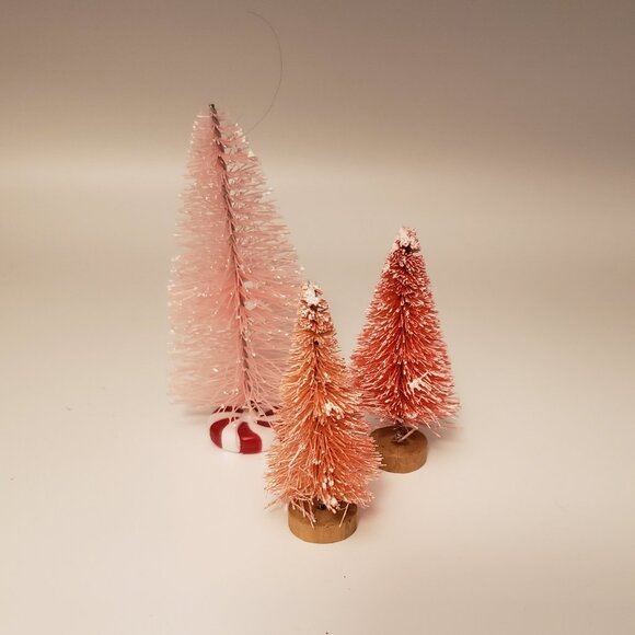 3 Pink Bottlebrush Christmas Trees Flocked Snow Wire Plastic Wood Base Decor - Picture 1 of 9